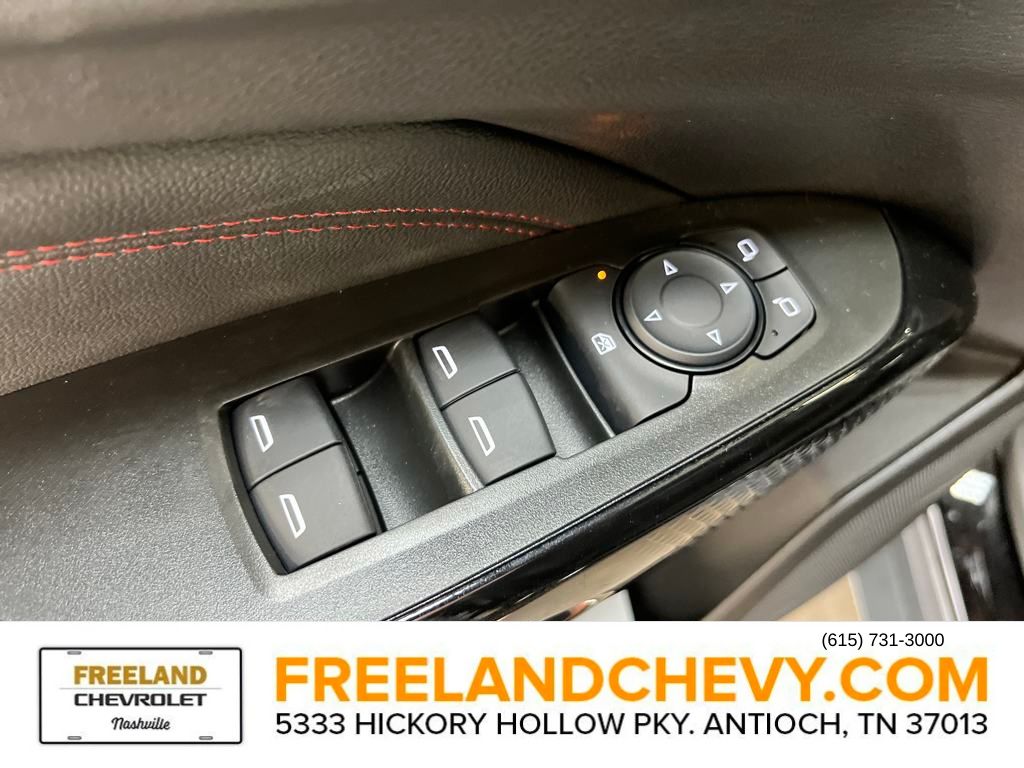 Vehicle image 8 of 23