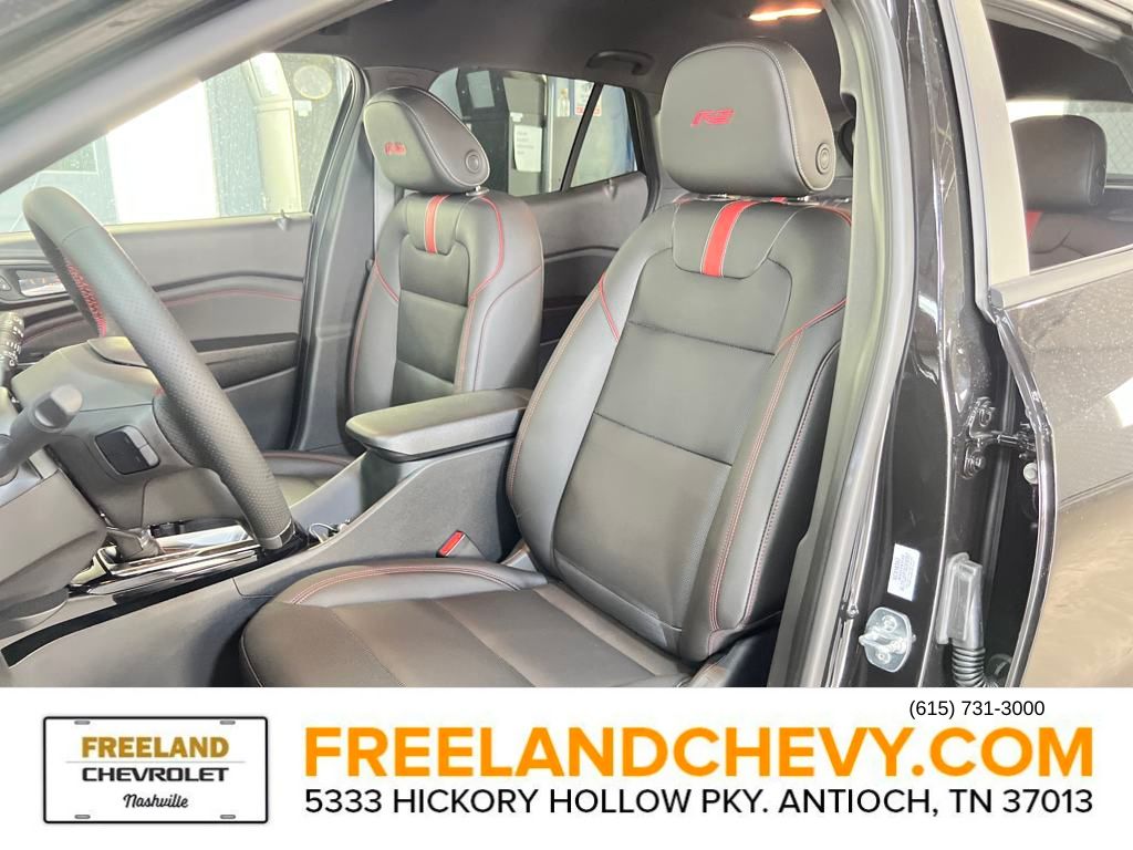 Vehicle image 19 of 23