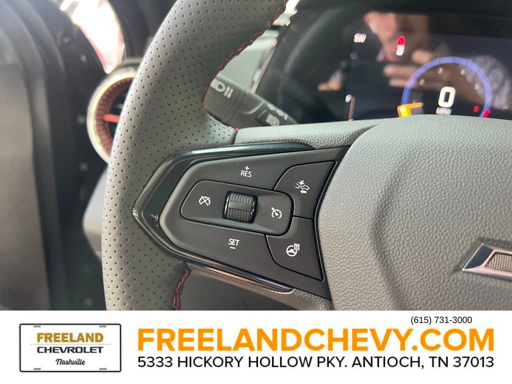 Vehicle image 13 of 23