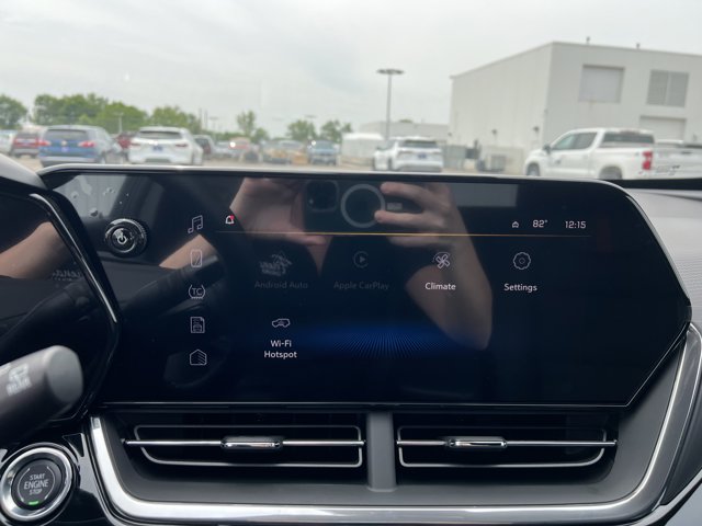 Vehicle image 18 of 34