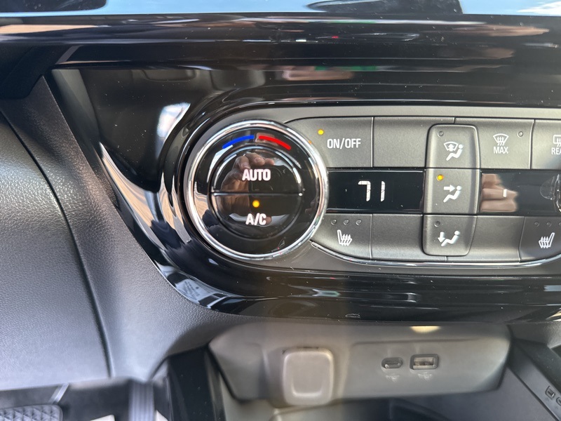 2025 Chevrolet Trax 2RS Image 38 of 45