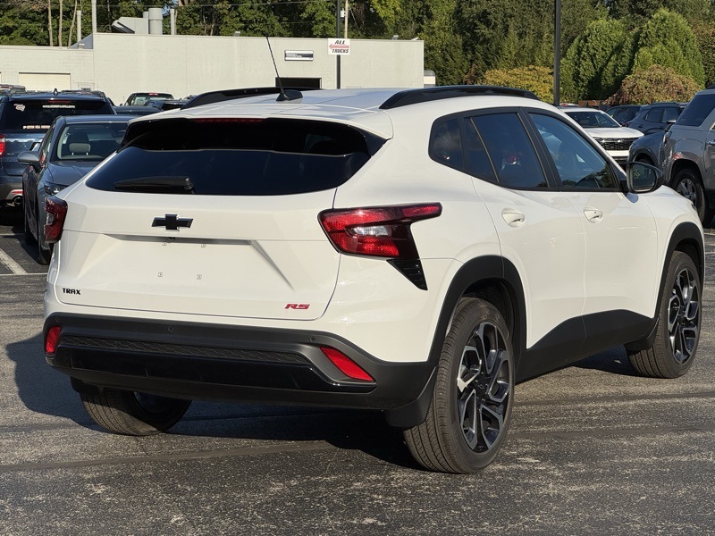 2025 Chevrolet Trax 2RS Image 4 of 45