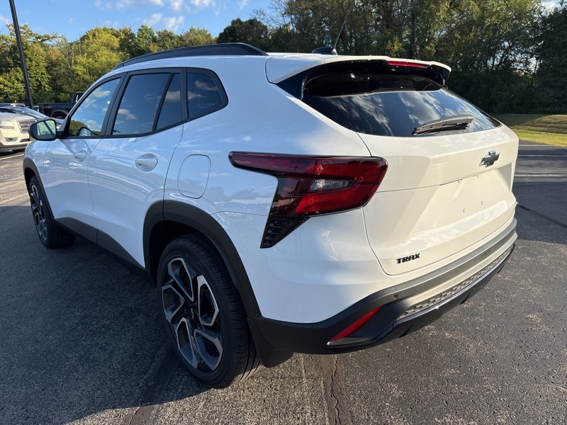 2025 Chevrolet Trax 2RS Image 6 of 45