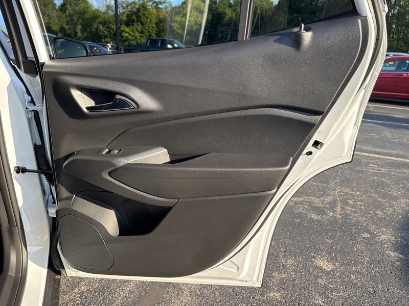 2025 Chevrolet Trax 2RS Image 26 of 45