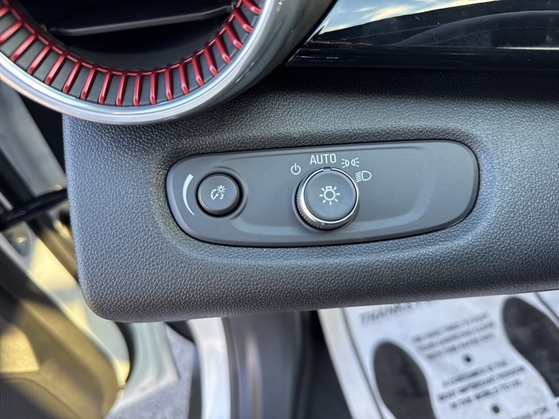 2025 Chevrolet Trax 2RS Image 30 of 45