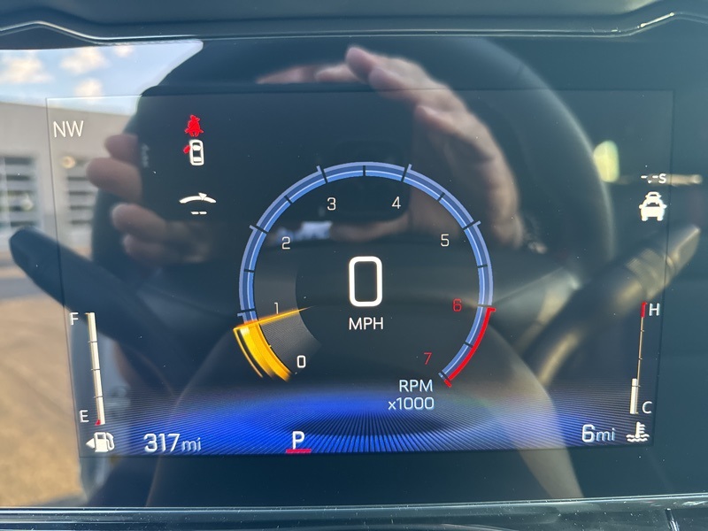 2025 Chevrolet Trax 2RS Image 36 of 45