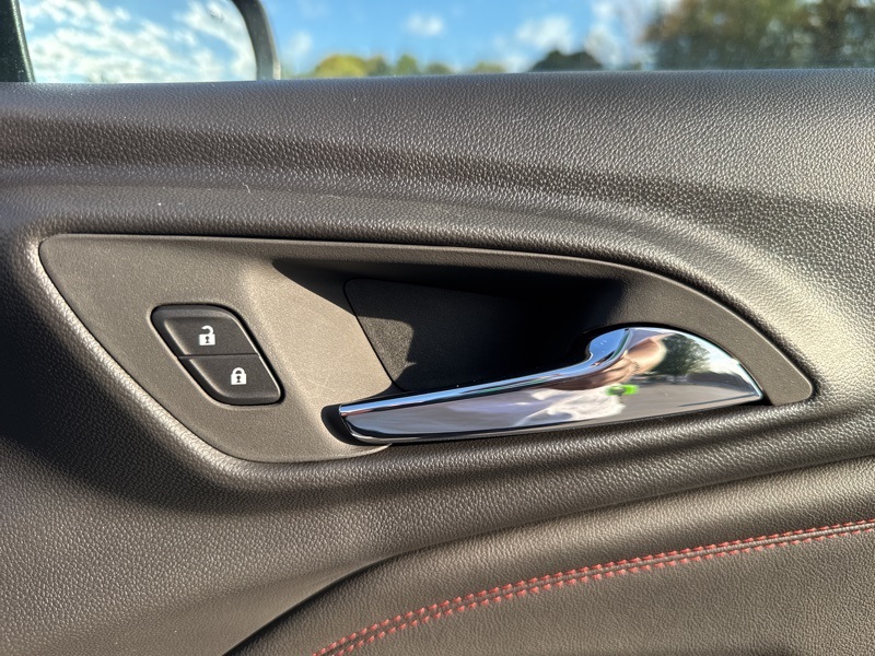 2025 Chevrolet Trax 2RS Image 34 of 45