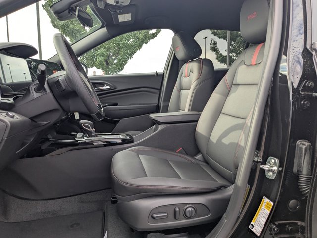 2025 Chevrolet Trax 2RS Image 11 of 21