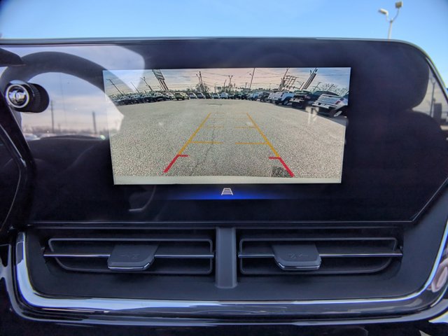 Vehicle image 18 of 29
