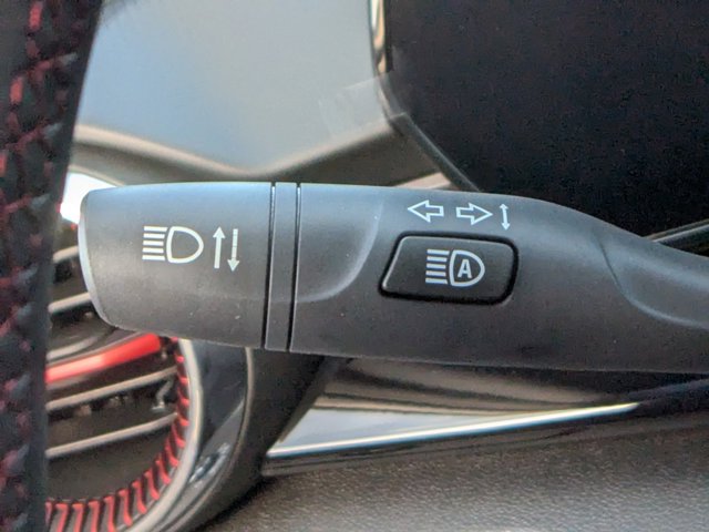 Vehicle image 25 of 29