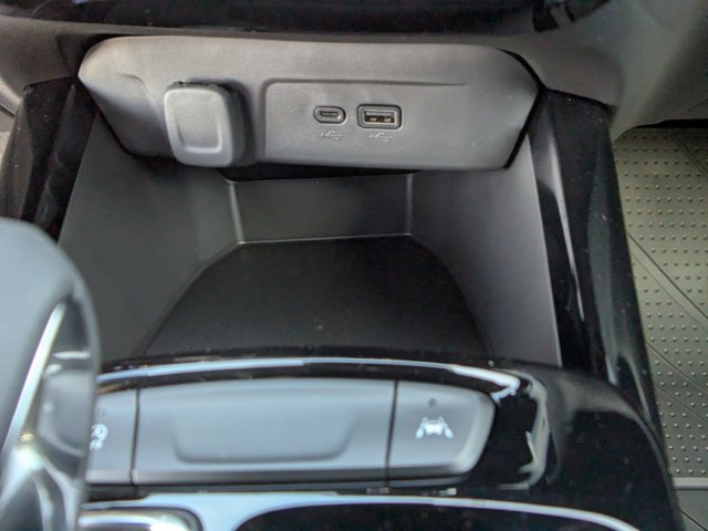 Vehicle image 20 of 29