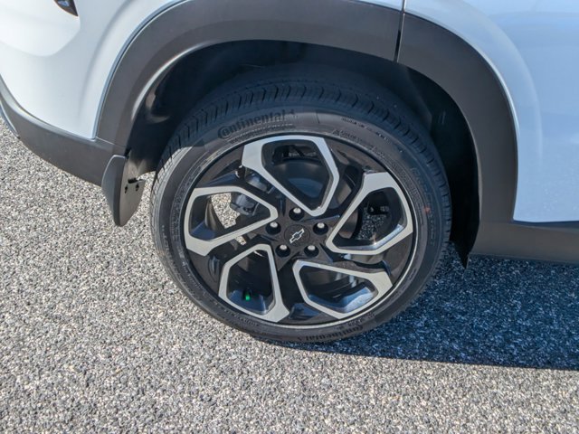 Vehicle image 9 of 29