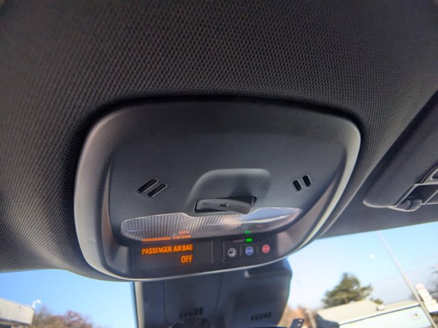 Vehicle image 16 of 29