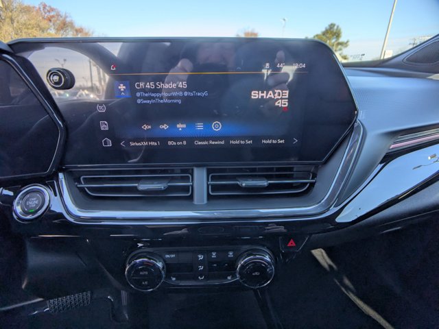 Vehicle image 17 of 29