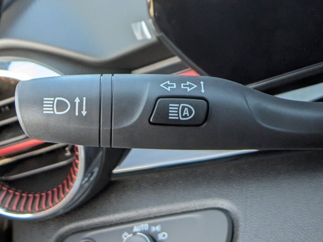 Vehicle image 25 of 29