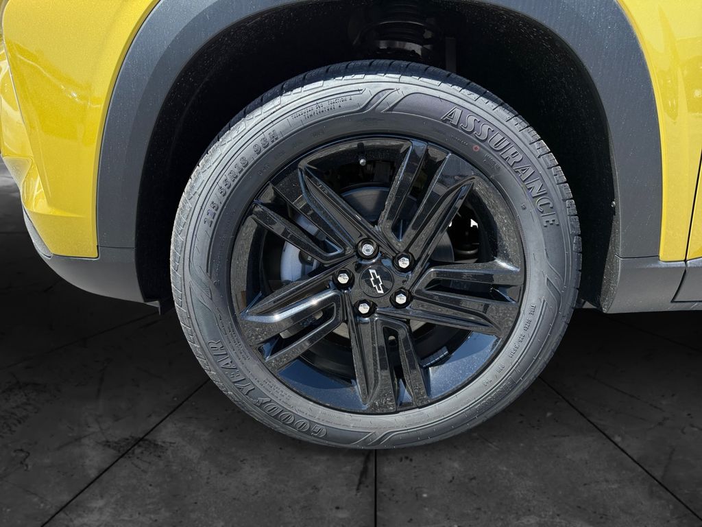 Vehicle image 14 of 20
