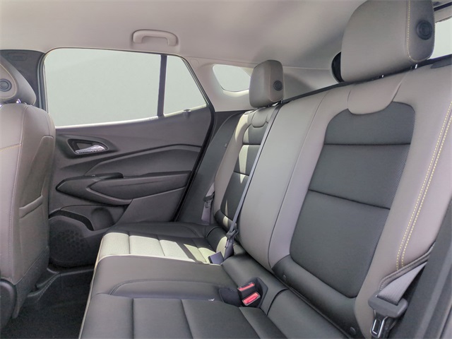 Vehicle image 11 of 33
