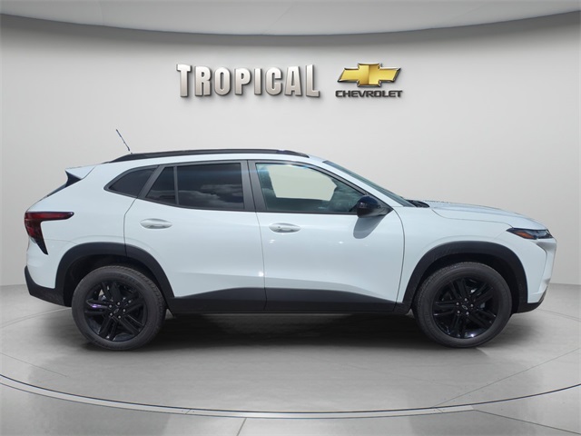 Vehicle image 4 of 33