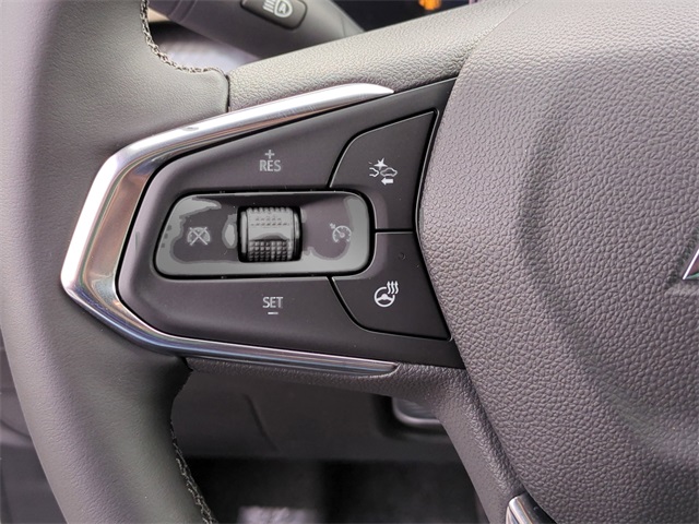 Vehicle image 26 of 33