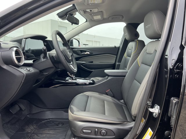 Vehicle image 13 of 34