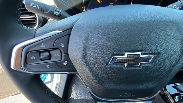 Vehicle image 17 of 31