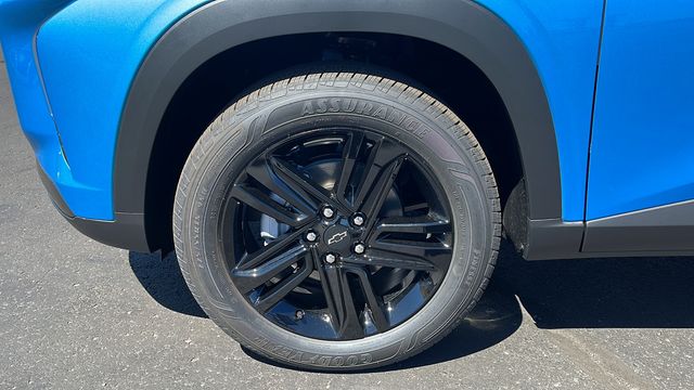 Vehicle image 9 of 31