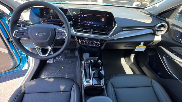 Vehicle image 14 of 31