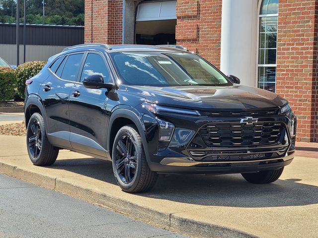 2025 Chevrolet Trax ACTIV Image 3 of 37