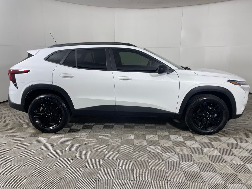Vehicle image 7 of 48