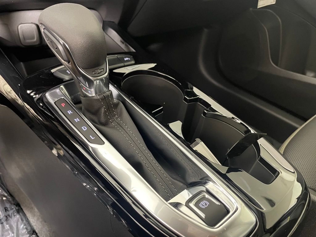 Vehicle image 22 of 48