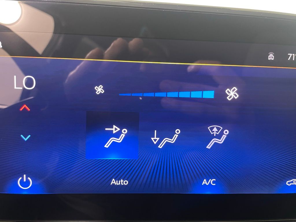 Vehicle image 44 of 48
