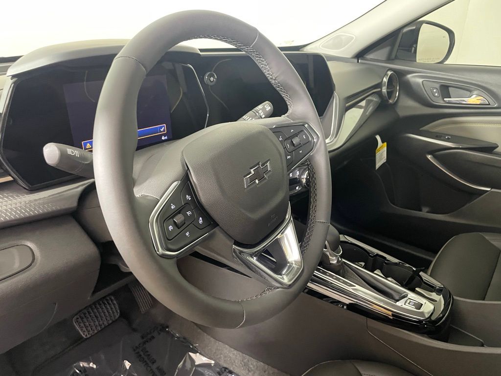 Vehicle image 18 of 48