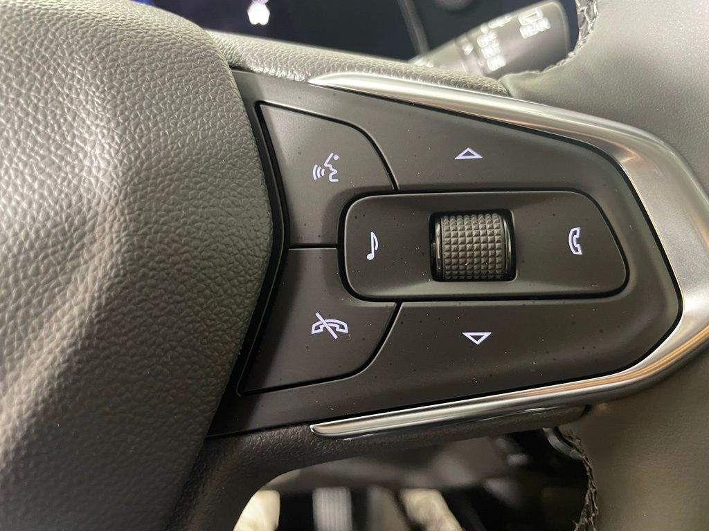 Vehicle image 20 of 48