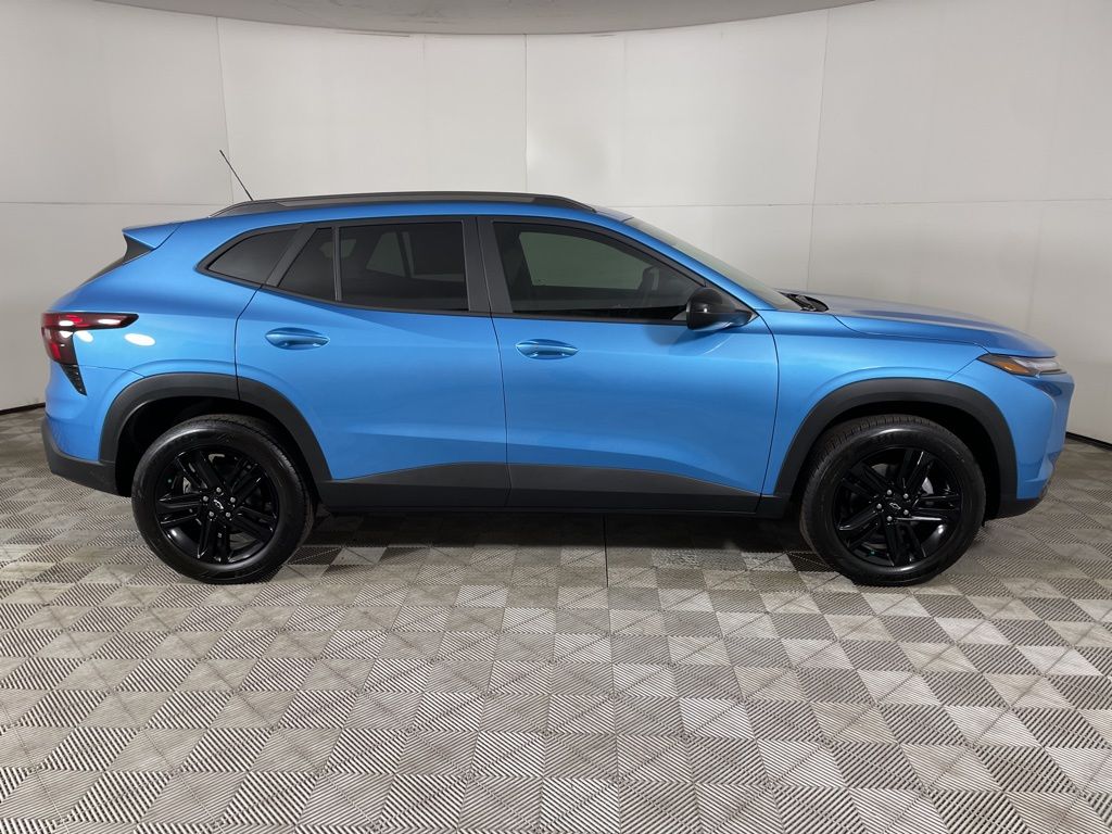 Vehicle image 7 of 48