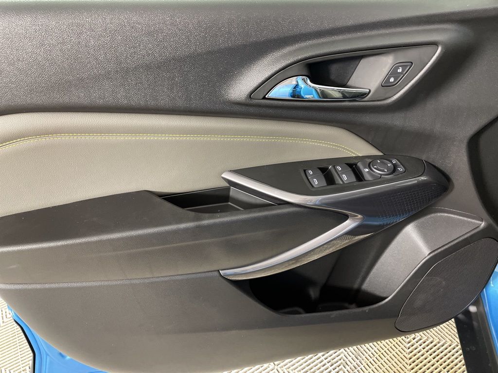 Vehicle image 18 of 48
