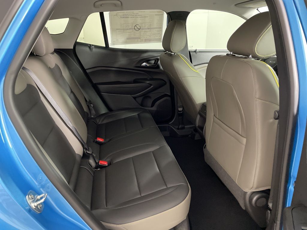 Vehicle image 44 of 48