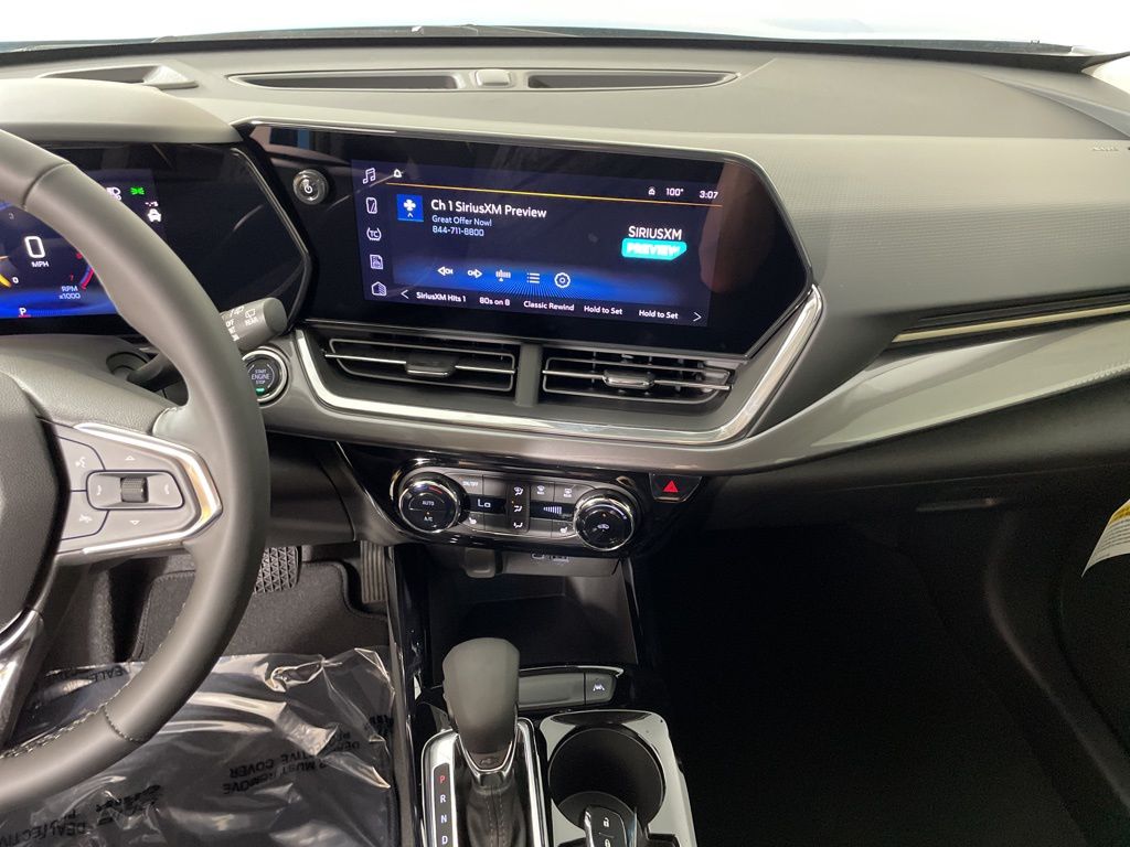 Vehicle image 28 of 48
