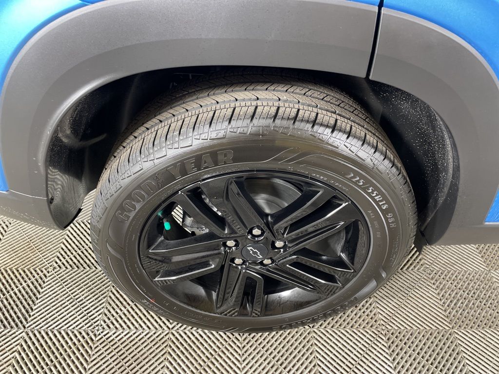 Vehicle image 14 of 48