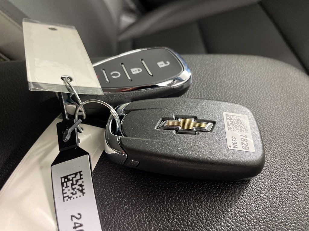 Vehicle image 47 of 48