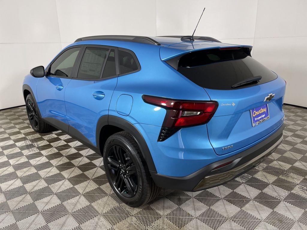 Vehicle image 8 of 48