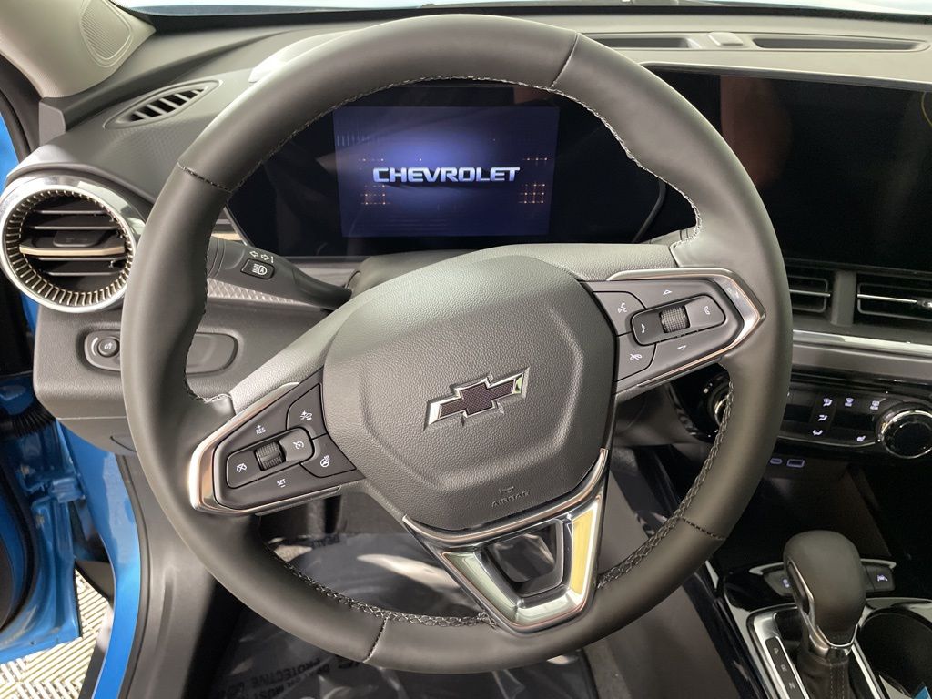 Vehicle image 23 of 48