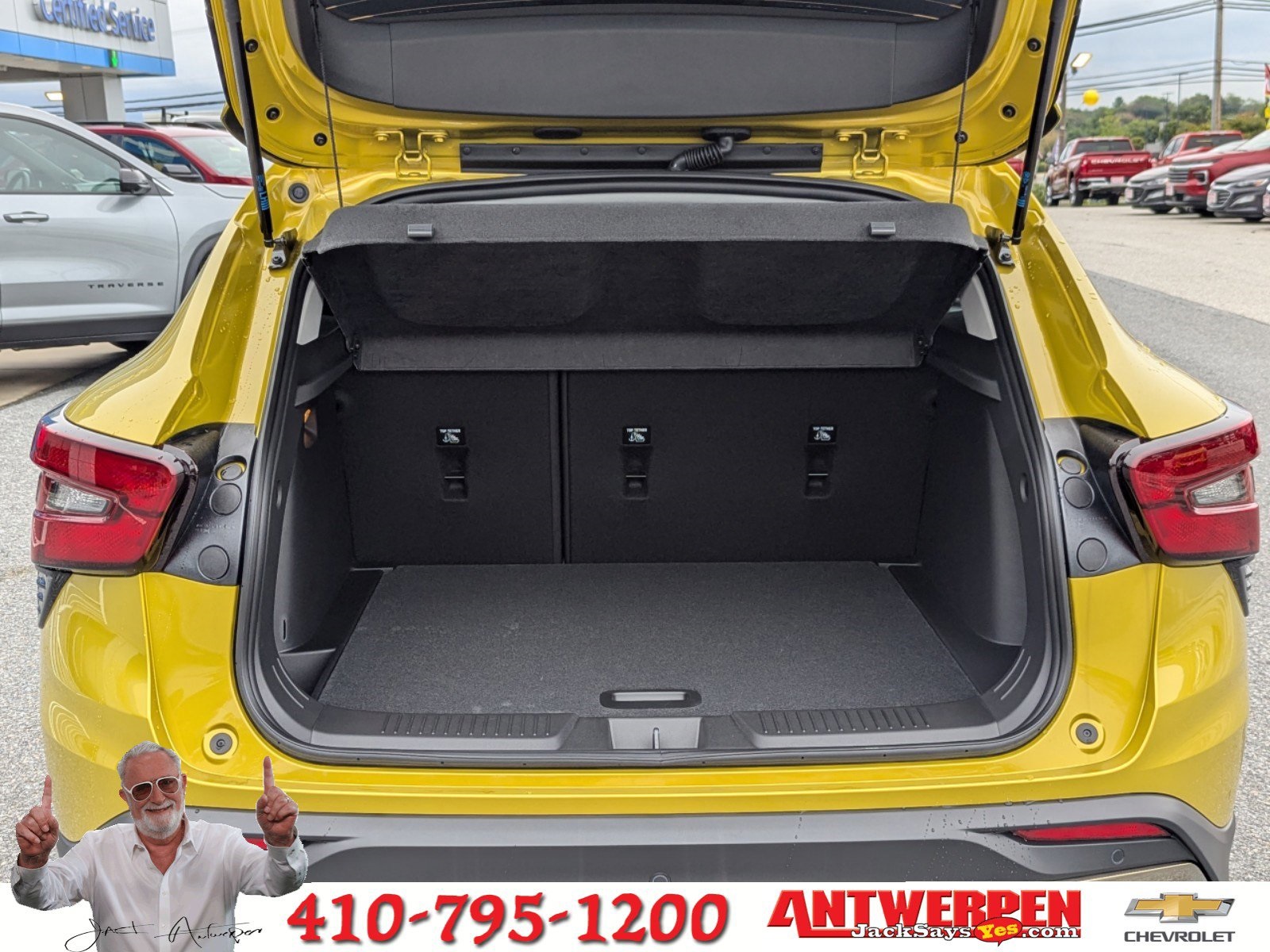 Vehicle image 11 of 26