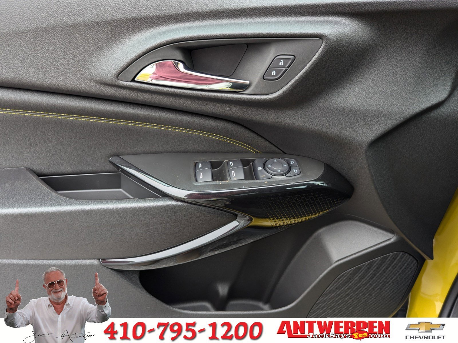 Vehicle image 16 of 26