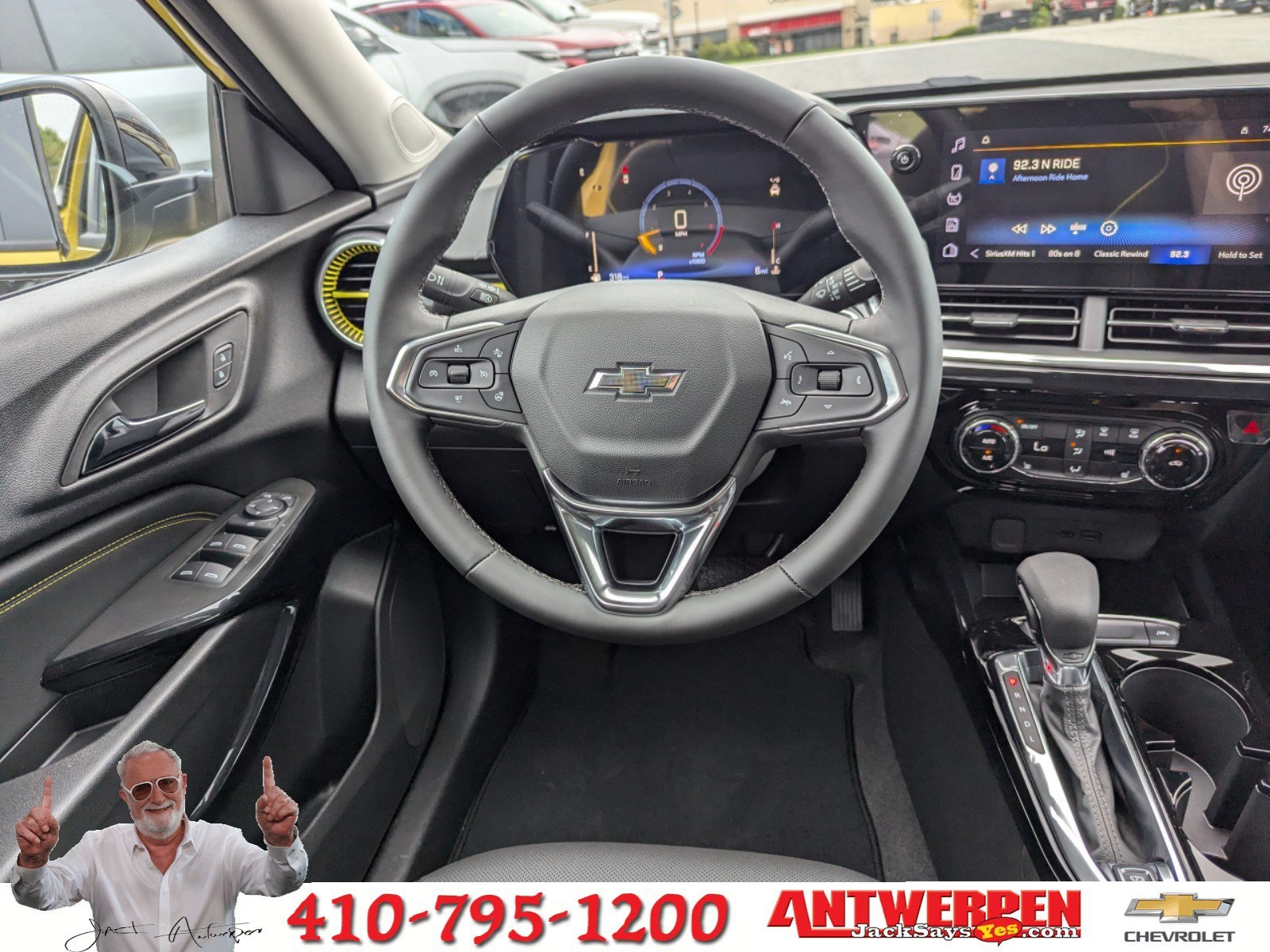 Vehicle image 14 of 26