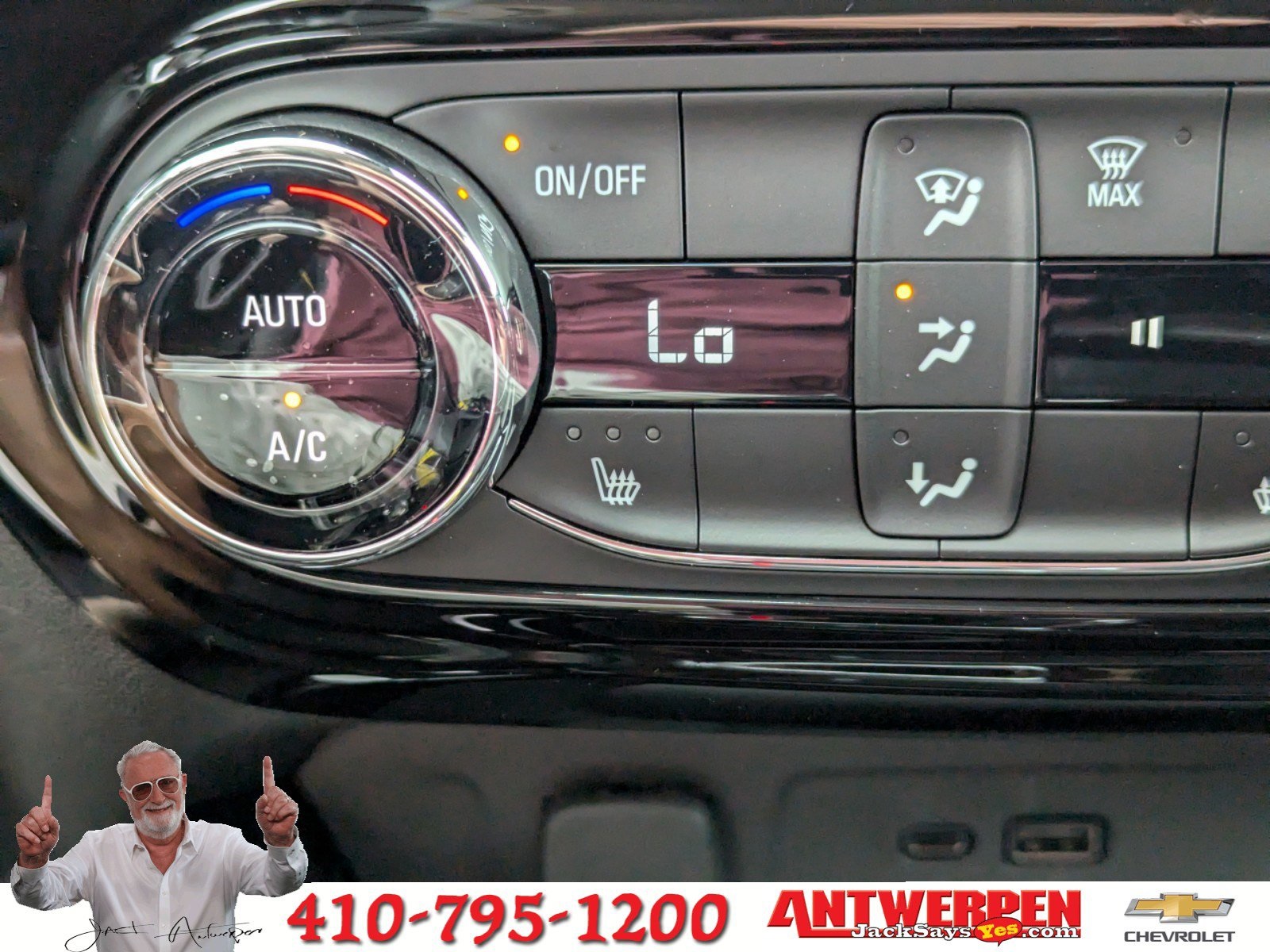 Vehicle image 22 of 26