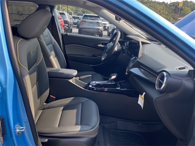 2025 Chevrolet Trax ACTIV Image 12 of 27