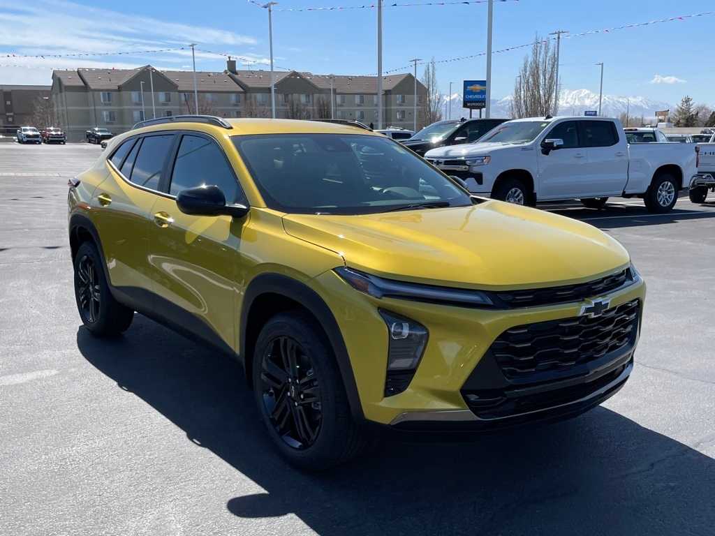 Vehicle image 10 of 64