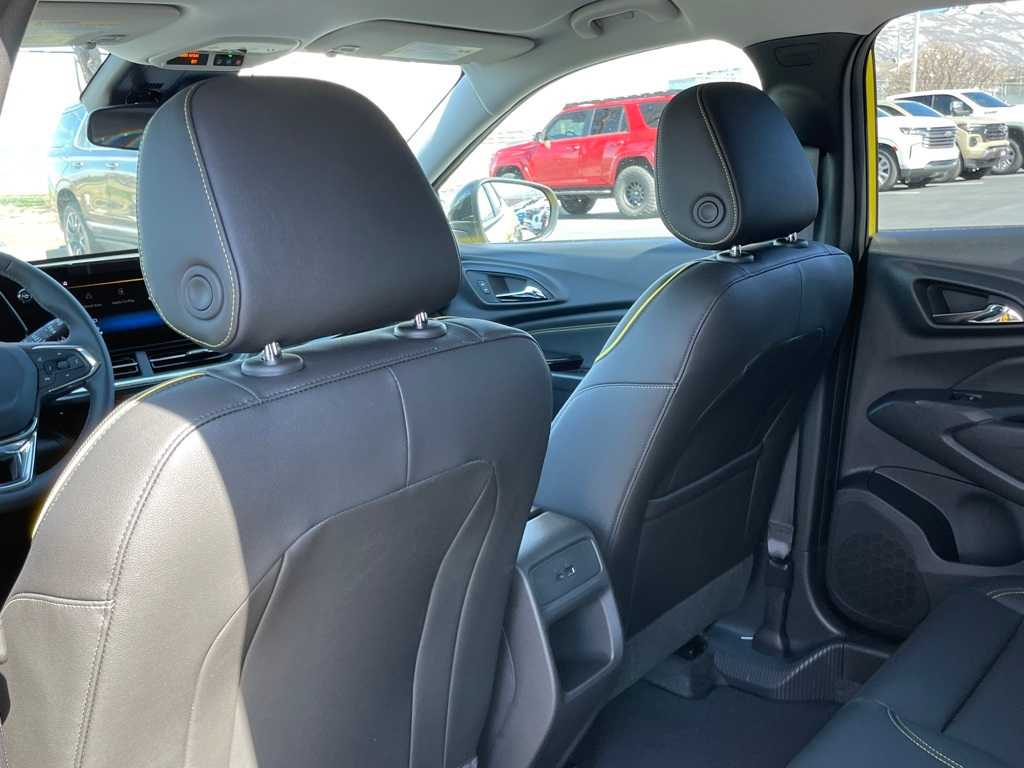 Vehicle image 29 of 64