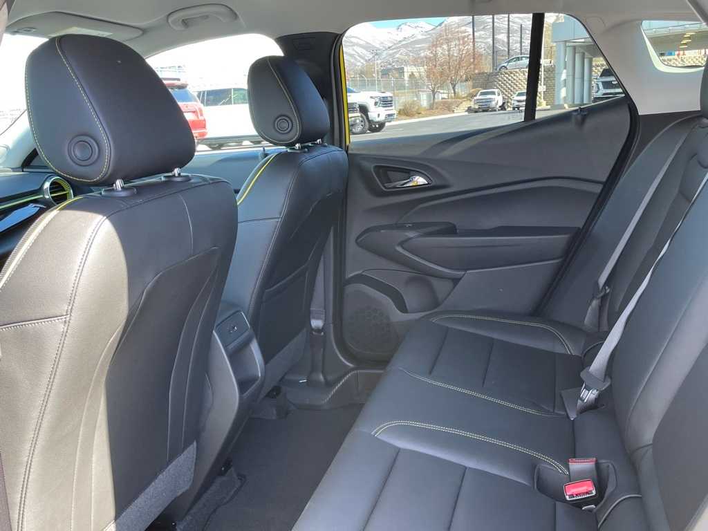 Vehicle image 27 of 64