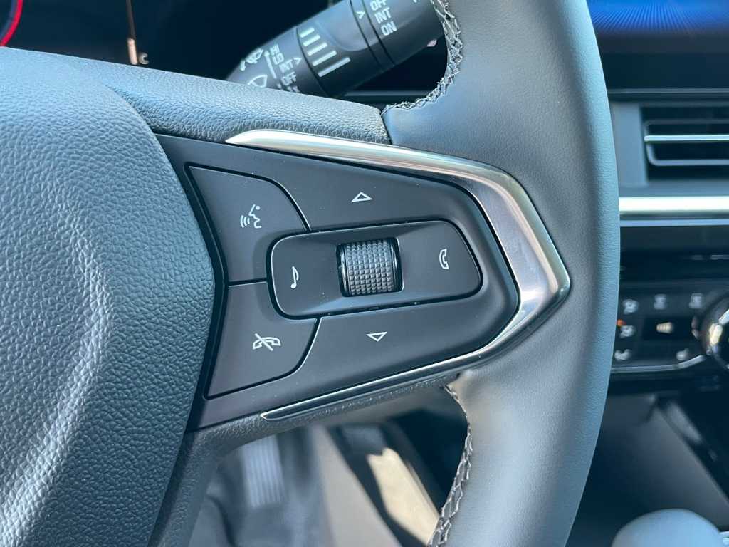Vehicle image 38 of 64